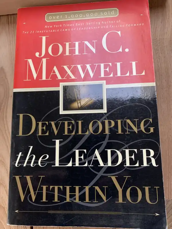Developing the leader within you - John C. Maxwell Flitsaanbieding