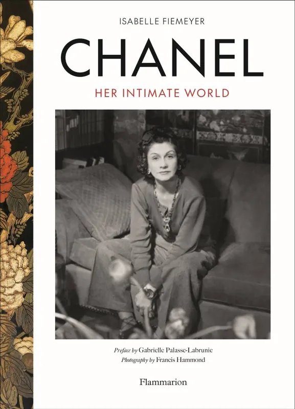 Express Levering Chanel: Her Intimate World